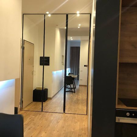 The Laurels - City Center Apartment Tirana Buitenkant foto